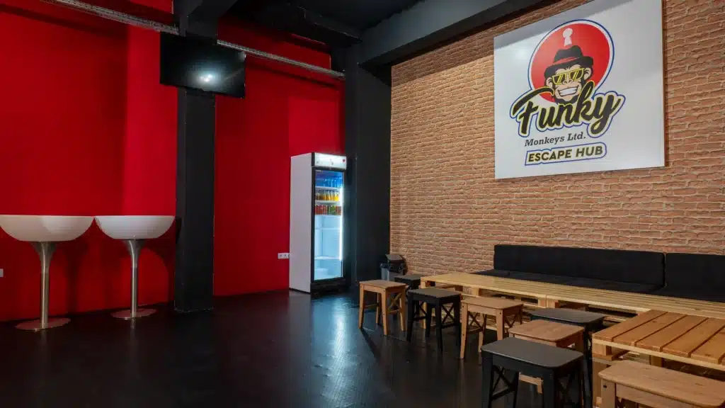 Funky Monkeys Escape Hub – Най-големият ескейп център в София за незабравими игри и събития!